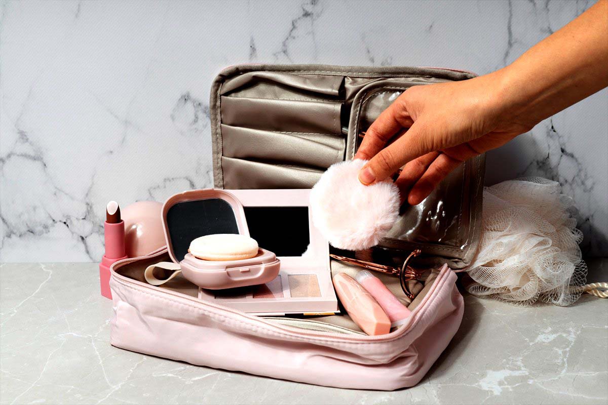 The-13-Best-Toiletry-Bags-and-Travel-Makeup-Bags-for-2025