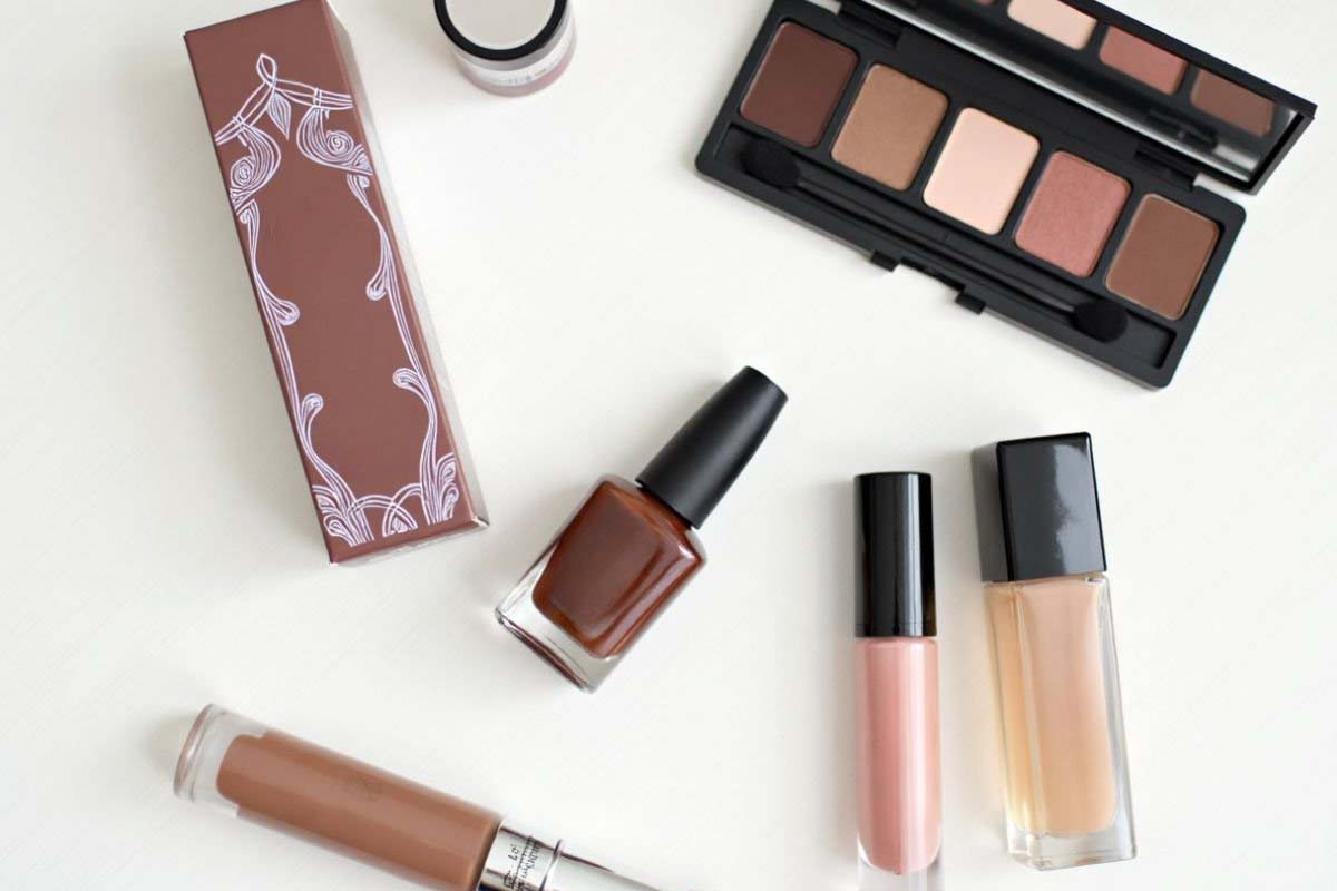 mocha mousse beauty trend 2025 6